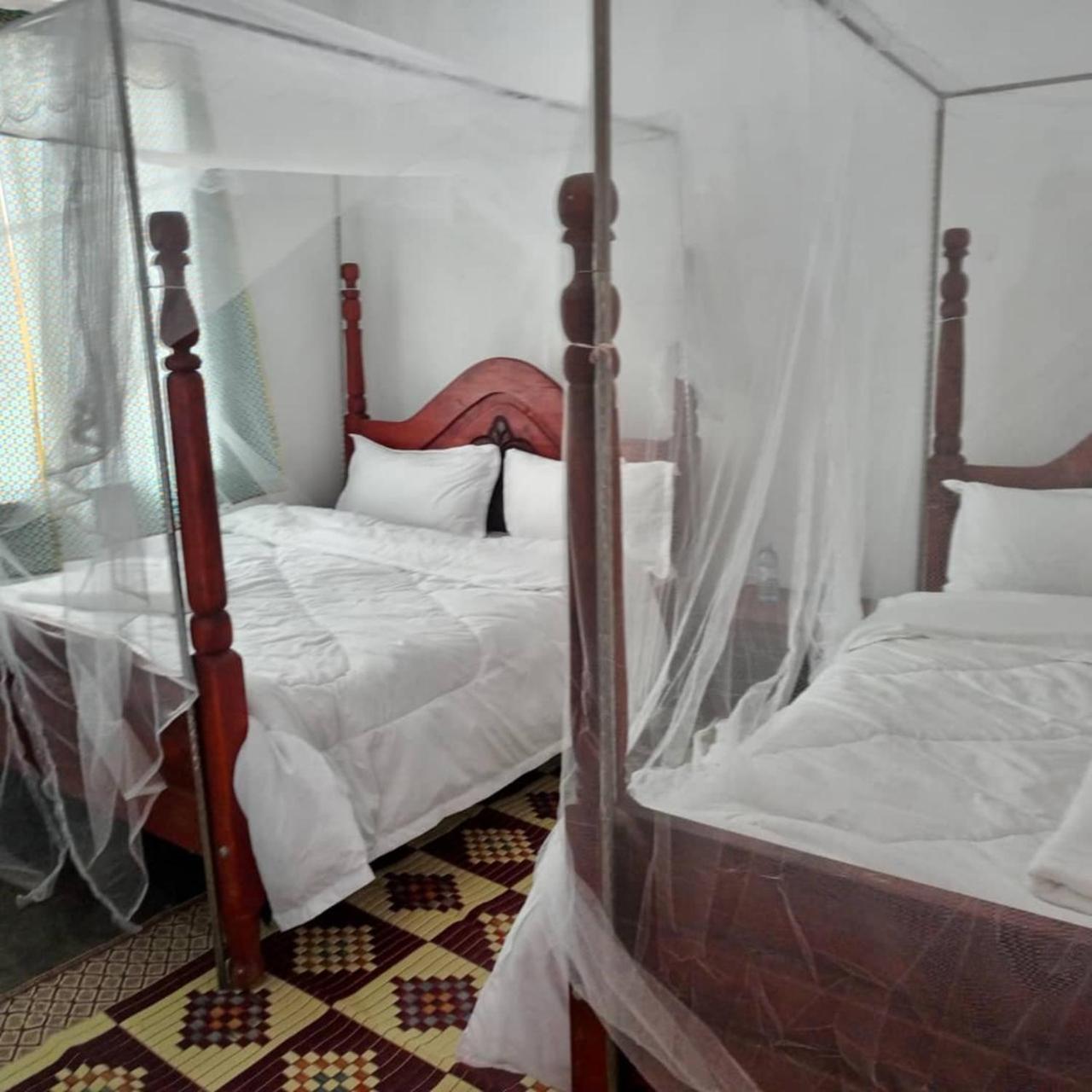 Kabale Ruhija Gorilla Guest House מראה חיצוני תמונה